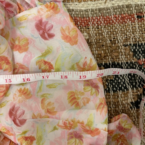 ✨ ROMANTIC FLORAL RUFFLE MIDI DRESS ✨ - Picture 6 of 7